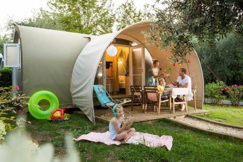 Tent (4 adults) with Shared Bathroom