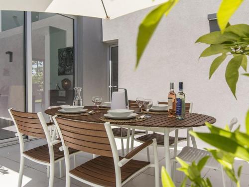 Villa Sena Lion - Splendid Contemporary 3 Bedroom Villa - Private Swimming Pool - Close to Beach - main image