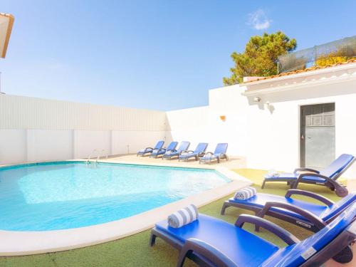 Villa Solmar - Portuguese Style 4 Bedroom Villa for 8 People - Private Pool - Table Tennis - Badmint gîte à louer Lisbonne