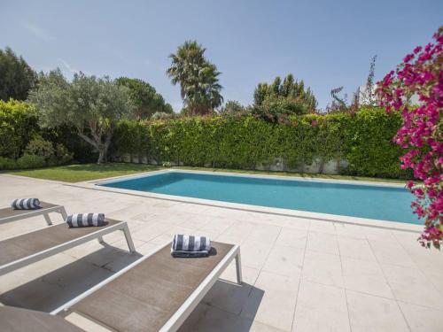 Villa Gemeo Dois - Wonderful Contemporary 3 Bedroom Villa for 8 People - Quiet Location - Private Sw - image 5