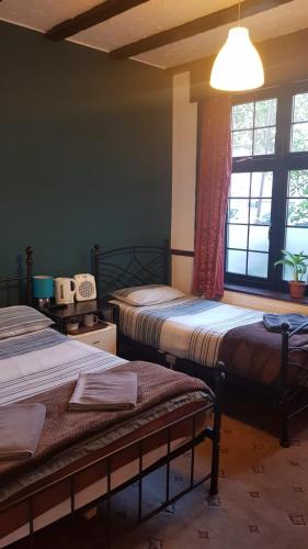 Hour Glass Hotel - main image