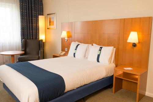 Holiday Inn Edinburgh Zoo, an IHG Hotel