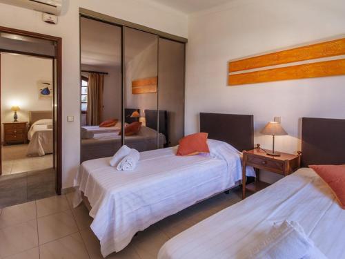 Villa Da Franca Charming villa 10 guests Private Pool Large Gardens overlooking Old Course Golf - image 6