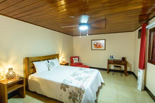 1 queen bed