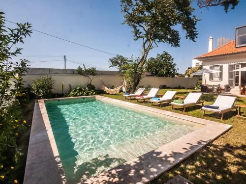 Villa Barros Capri - Wonderful 4 Bedroom Villa in Lisbon centre - Great Pool Area - Perfect for Fam Lisbon