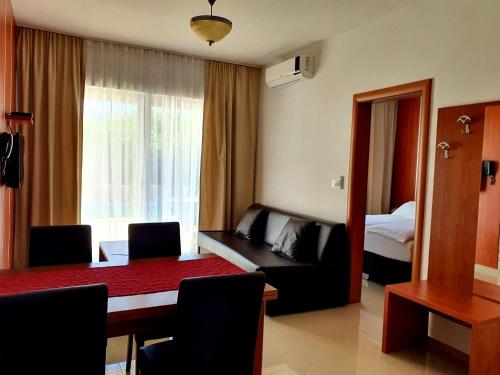 Superior Family Apartment with Balcony (4 star) -Annex Building