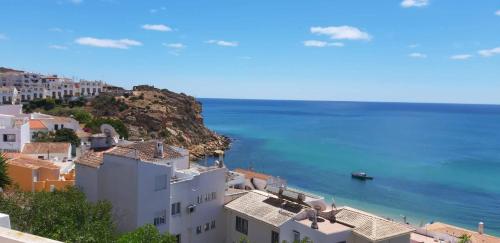 pludmale, Cantinho do Burgau in Luz