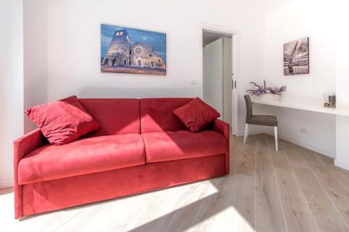 One-Bedroom Apartment with Garden image 8