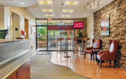 Red Roof Inn Cleveland Airport - Middleburg Heights in Middleburg Heights, USA