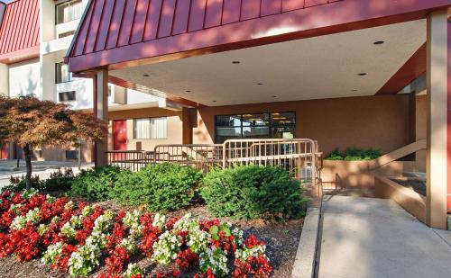 Red Roof Inn Cleveland Airport - Middleburg Heights in Middleburg Heights, USA