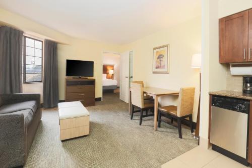 Staybridge Suites Reno Nevada, an IHG Hotel