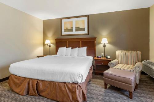 Country Inn & Suites Downtown Atlanta - image 5