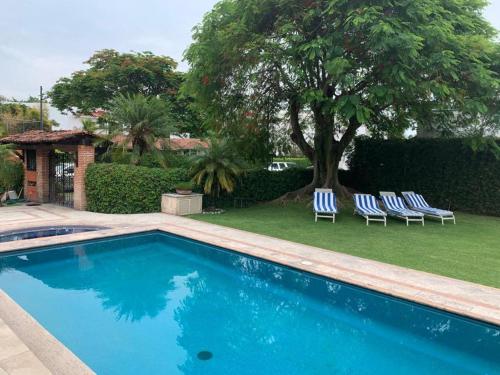 Úszómedence, Un oasis de tranquilidad y diversión familiar (Un oasis de tranquilidad y diversion familiar) in Cocoyoc