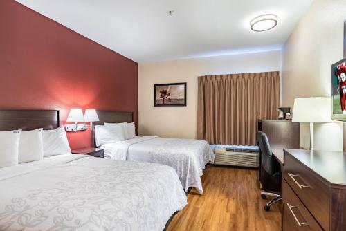 Deluxe Room with Two Double Beds Smoke Free