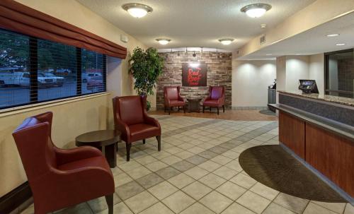 Red Roof Inn Detroit-Rochester Hills/ Auburn Hills