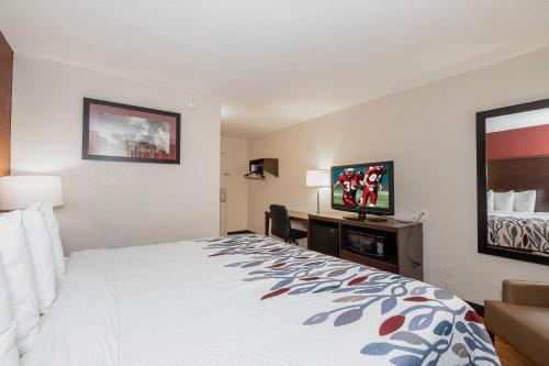 Red Roof Inn Roanoke Rapids in โนอาโนคแรพิดส์ (NC)
