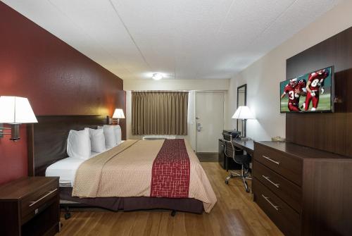 Red Roof Inn Columbus East- Reynoldsburg - image 6