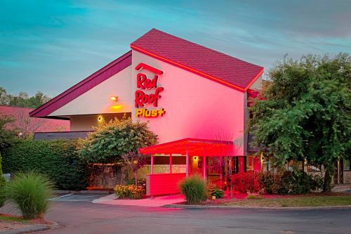 Red Roof Inn PLUS+ West Springfield in Springfield, USA