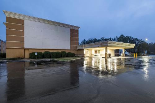 Red Roof Inn Knoxville Central – Papermill Road in Knoxville, USA