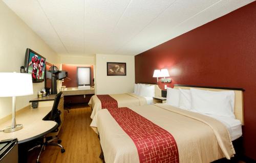 Deluxe Room with Two Queen Beds Smoke Free