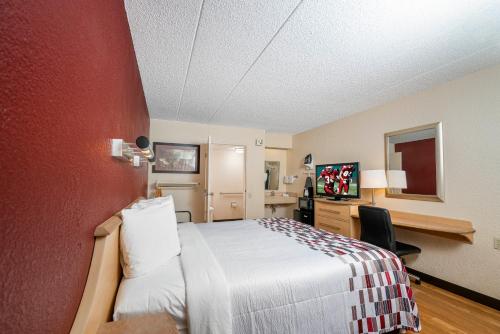 Red Roof Inn Detroit - Roseville/ St Clair Shores