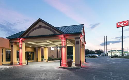 المنظر الخارجي, ريد روف إن فورسيث (Red Roof Inn Forsyth) in فورسيز