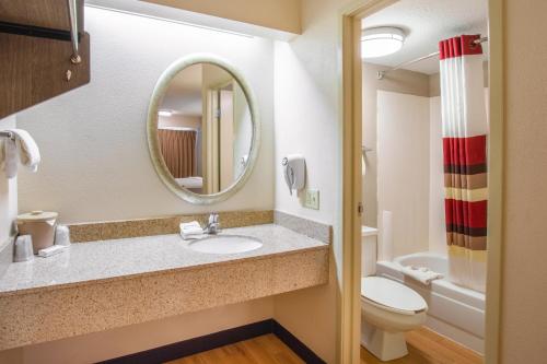 レッド ルーフ イン カラマズー ウェスト ウェスタン ミシガン ユニバーシティ