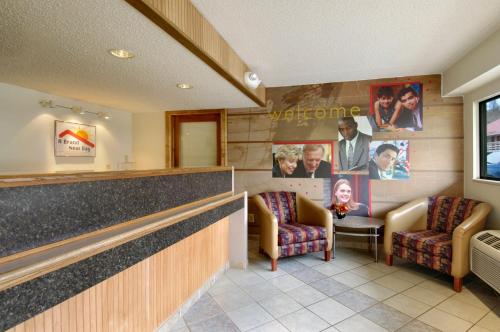 Red Roof Inn Parkersburg - image 8