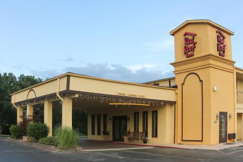 . Red Roof Inn Ardmore