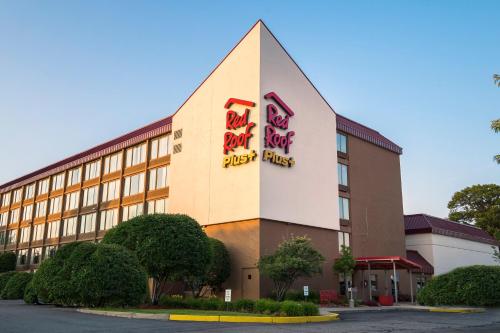 Red Roof Inn PLUS+ Boston - Woburn/ Burlington - Hotel - Woburn