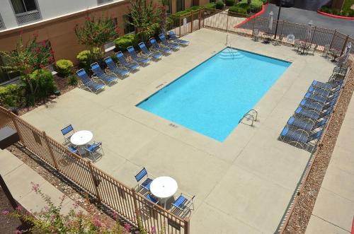 Red Roof Inn PLUS+ San Antonio Downtown - Riverwalk in San Antonio, USA