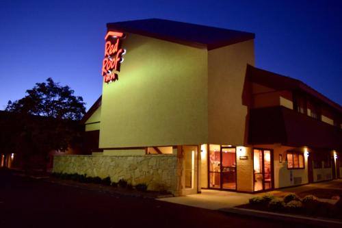 Red Roof Inn Harrisburg North