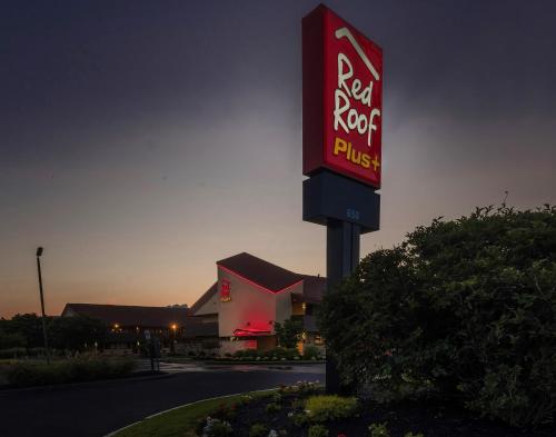 Red Roof Inn PLUS + Boston - Framingham