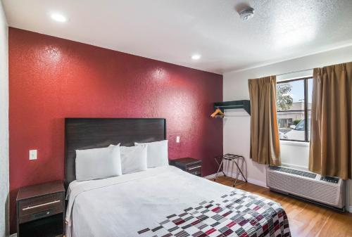 Red Roof Inn Palmdale - Lancaster - image 6