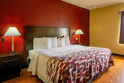 Red Roof Inn & Suites Indianapolis Airport