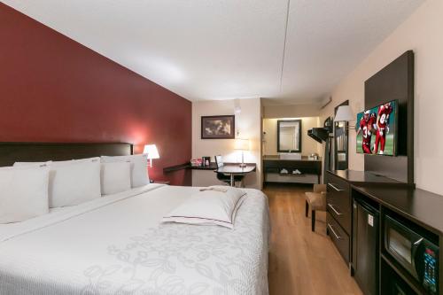 Red Roof Inn PLUS+ Baltimore North - Timonium in Timonium, USA