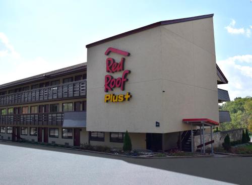 Red Roof Inn PLUS+ Pittsburgh East - Monroeville - Hotel