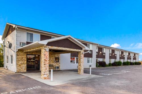 . Red Roof Inn Dry Ridge