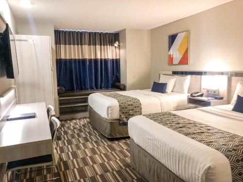 Deluxe Queen Room with Two Queen Beds- Disability Access - Non-Smoking