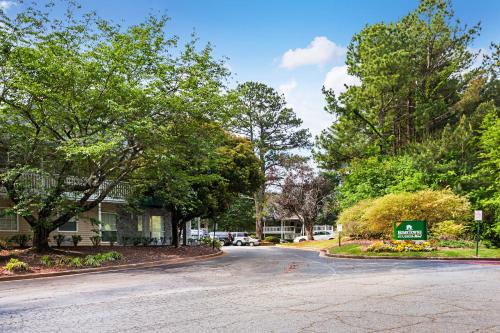 HomeTowne Studios by Red Roof Atlanta – Lawrenceville in Lawrenceville, USA