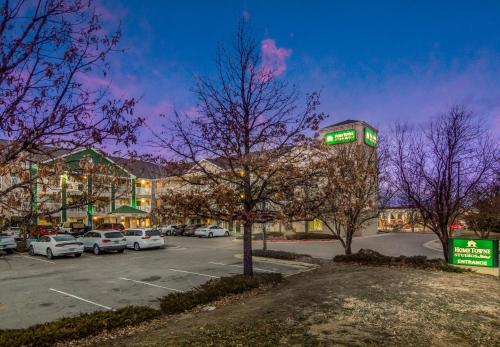 HomeTowne Studios by Red Roof Denver - Airport/Aurora in Aurora, USA