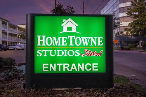 HomeTowne Studios by Red Roof Houston - Northwest, Houston (fotografie 6)