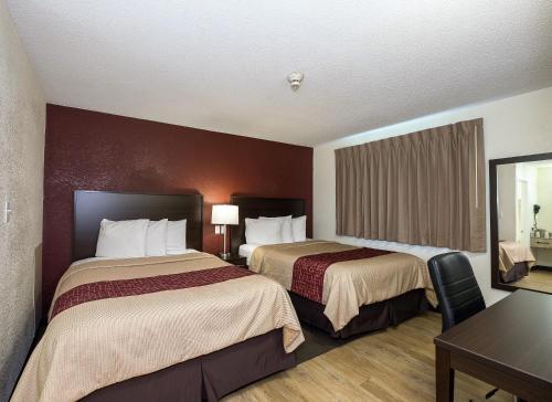 Red Roof Inn Lancaster Strasburg - image 8