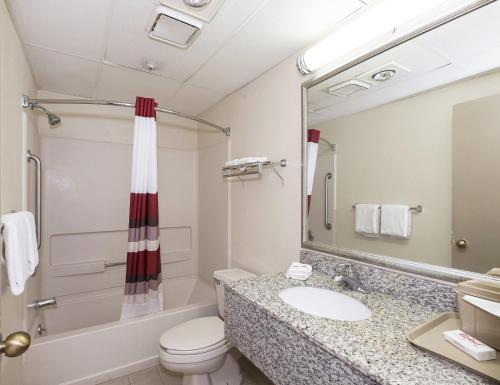Red Roof Inn Hartford - Vernon - image 12