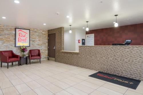 Red Roof Inn PLUS+ Fort Worth - Burleson