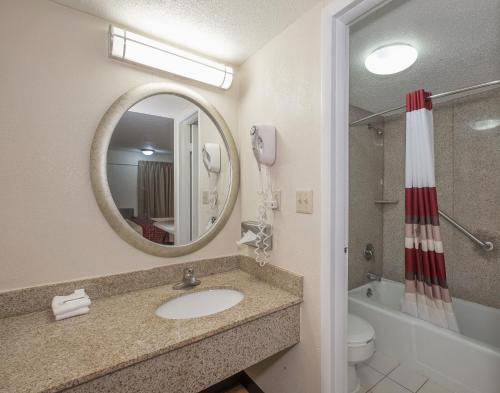 Red Roof Inn Hagerstown - Williamsport MD - image 3