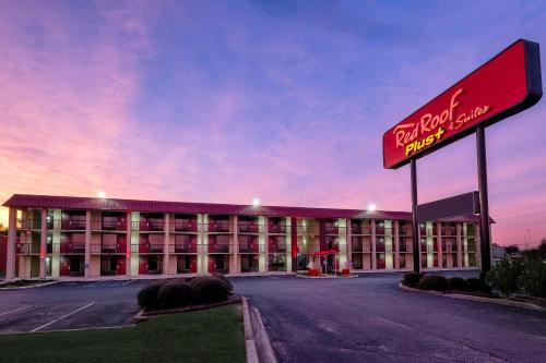 Red Roof Inn PLUS+ Huntsville – Madison