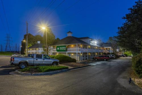 Vista exterior, HomeTowne Studios Atlanta NE - Norcross South in Norcross (GA)