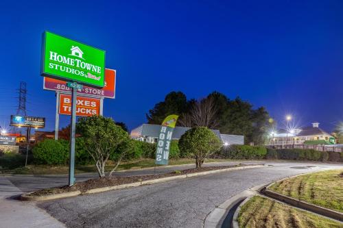 HomeTowne Studios by Red Roof Atlanta NE – Norcross South, Norcross (fotografie 8)