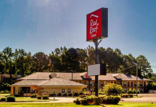 Red Roof Inn Columbus, MS in Columbus, USA
